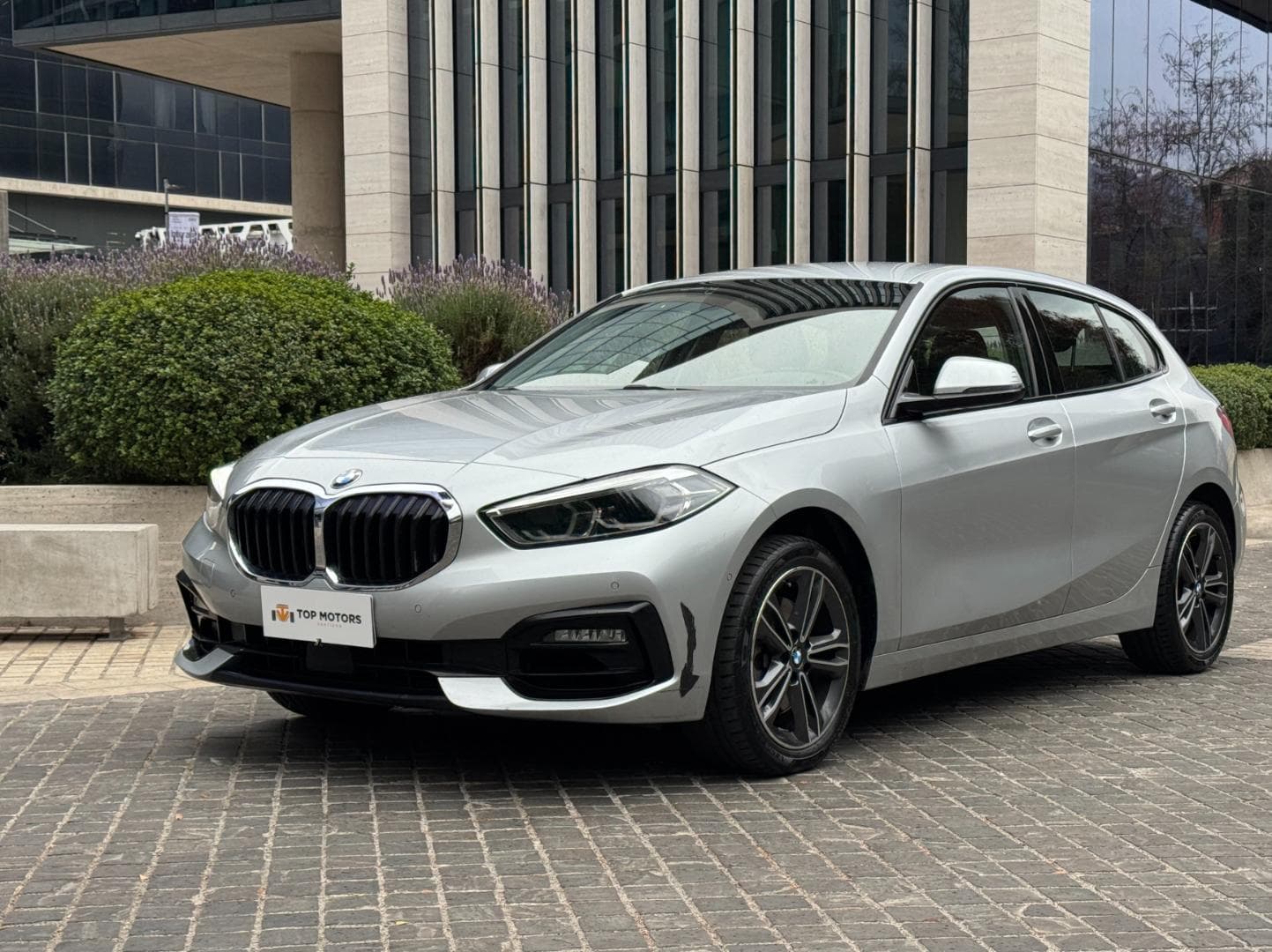 BMW 118i 2021 (1/19)